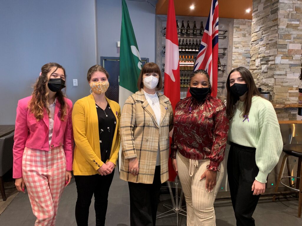 image of Marie-France Lalonde with 2022 recipients of the award: https://mariefrancelalonde.libparl.ca/2022/03/04/2022-orleans-leading-women-and-girls-recognition-award/?lang=en